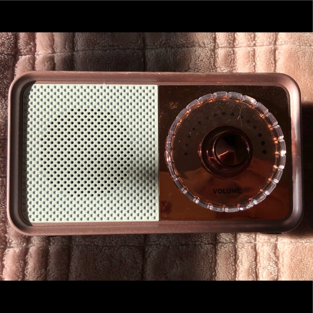 Bluetooth mini jukebox - Picture 3 of 3